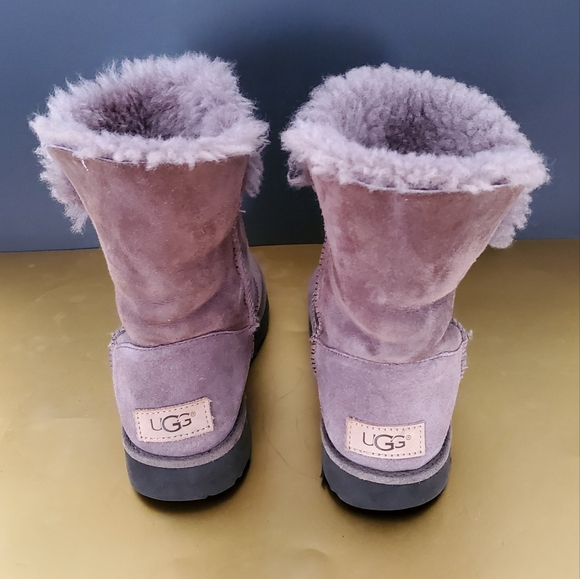 Ugg Boots - Picture 4 of 9